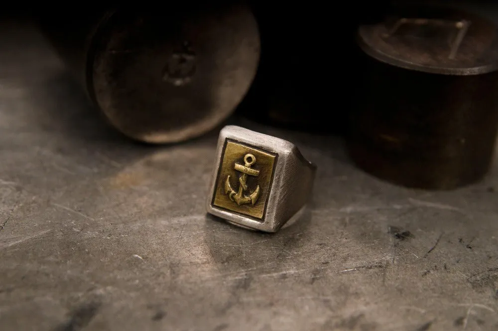 #037 - Signet Ring Anchor