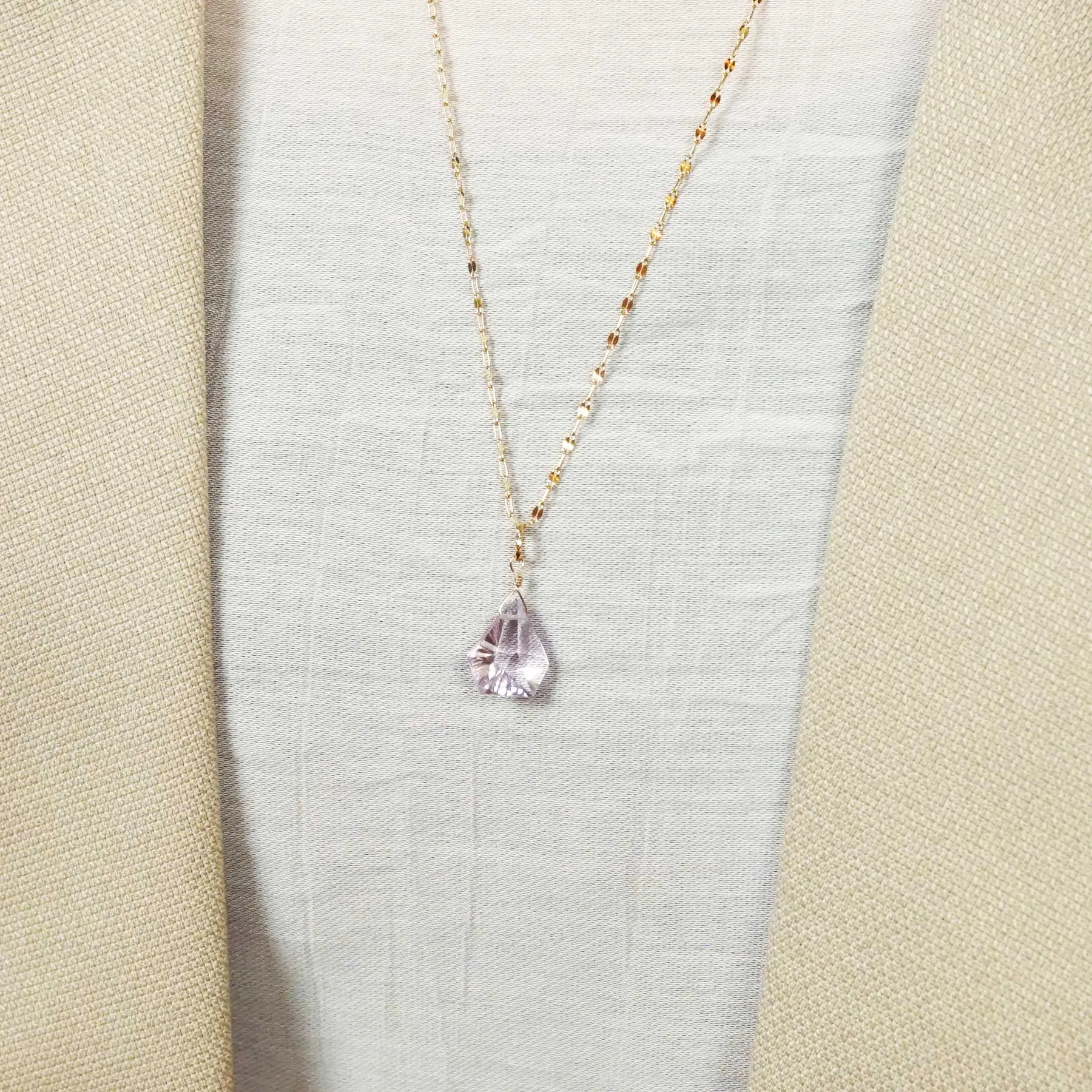 10K Light Amethyst Necklace Charm (Yellow Gold)
