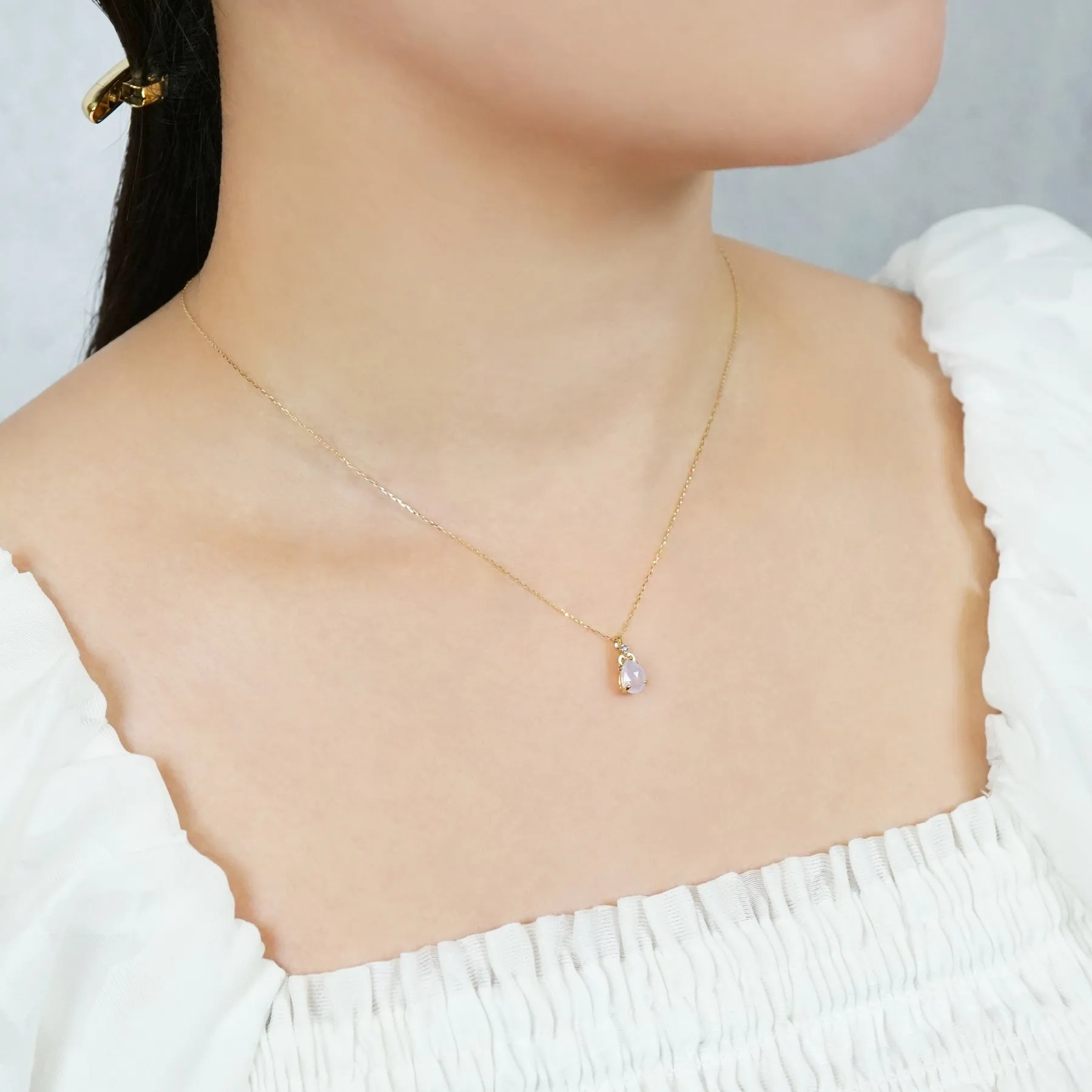 10K Moonlight Amethyst Lupine Necklace (Yellow Gold)
