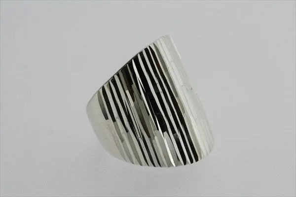 diamond stripe long signet ring