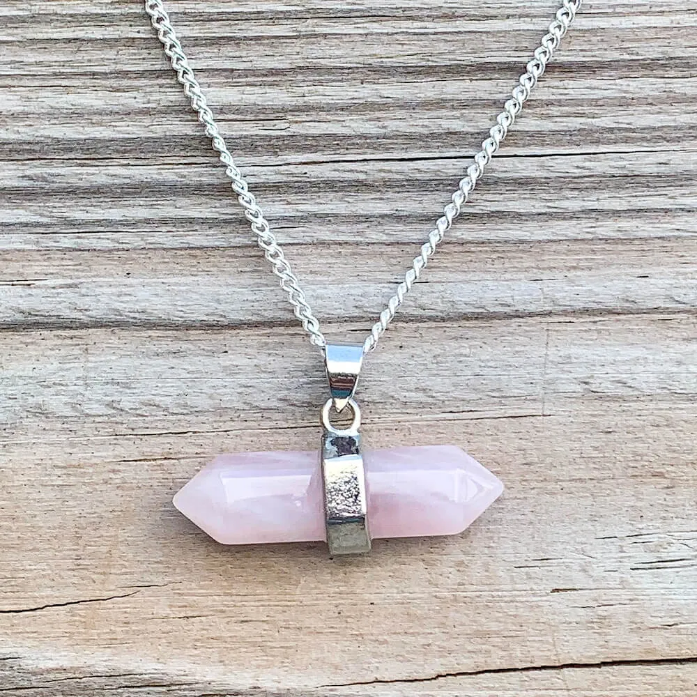 Double Point Horizontal Crystal Necklace