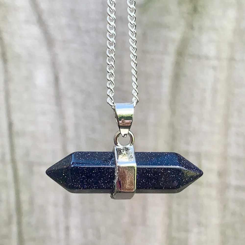 Double Point Horizontal Crystal Necklace
