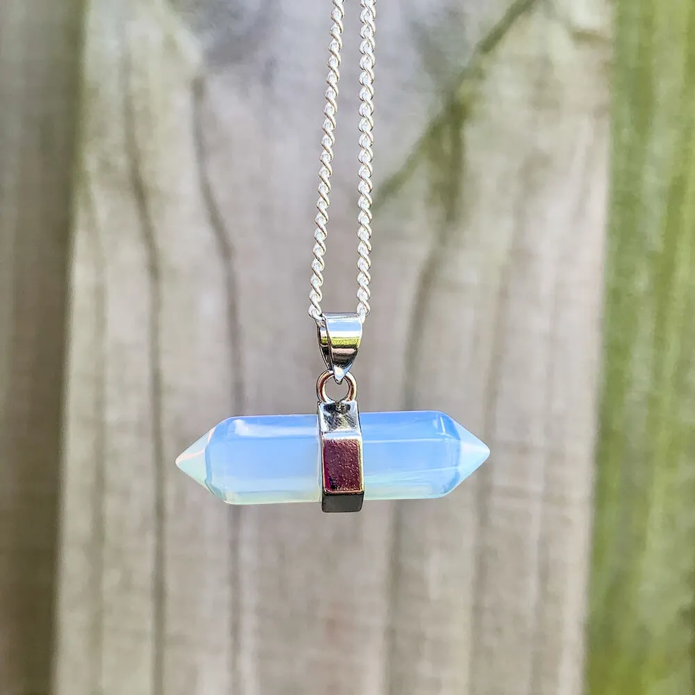 Double Point Horizontal Crystal Necklace