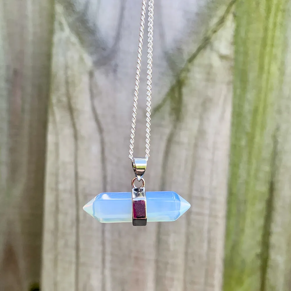 Double Point Horizontal Crystal Necklace