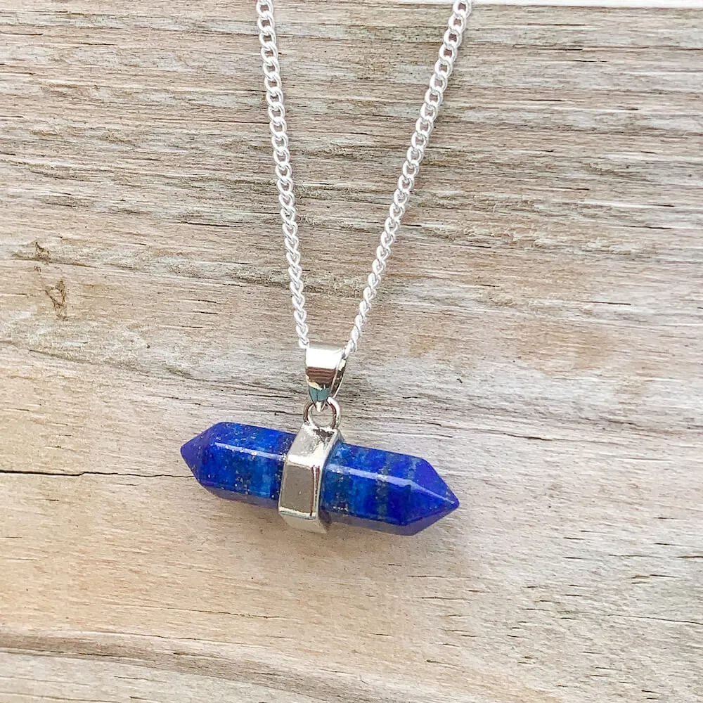 Double Point Horizontal Crystal Necklace
