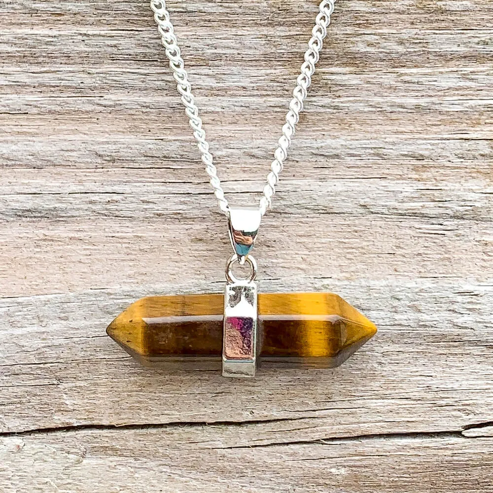 Double Point Horizontal Crystal Necklace