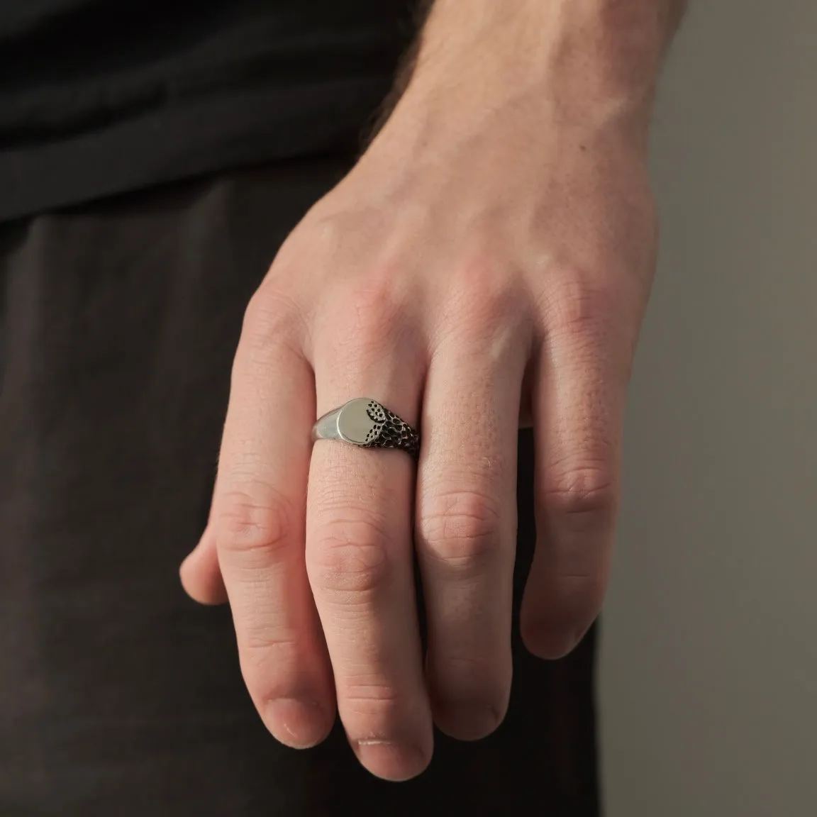 Hammered Signet
