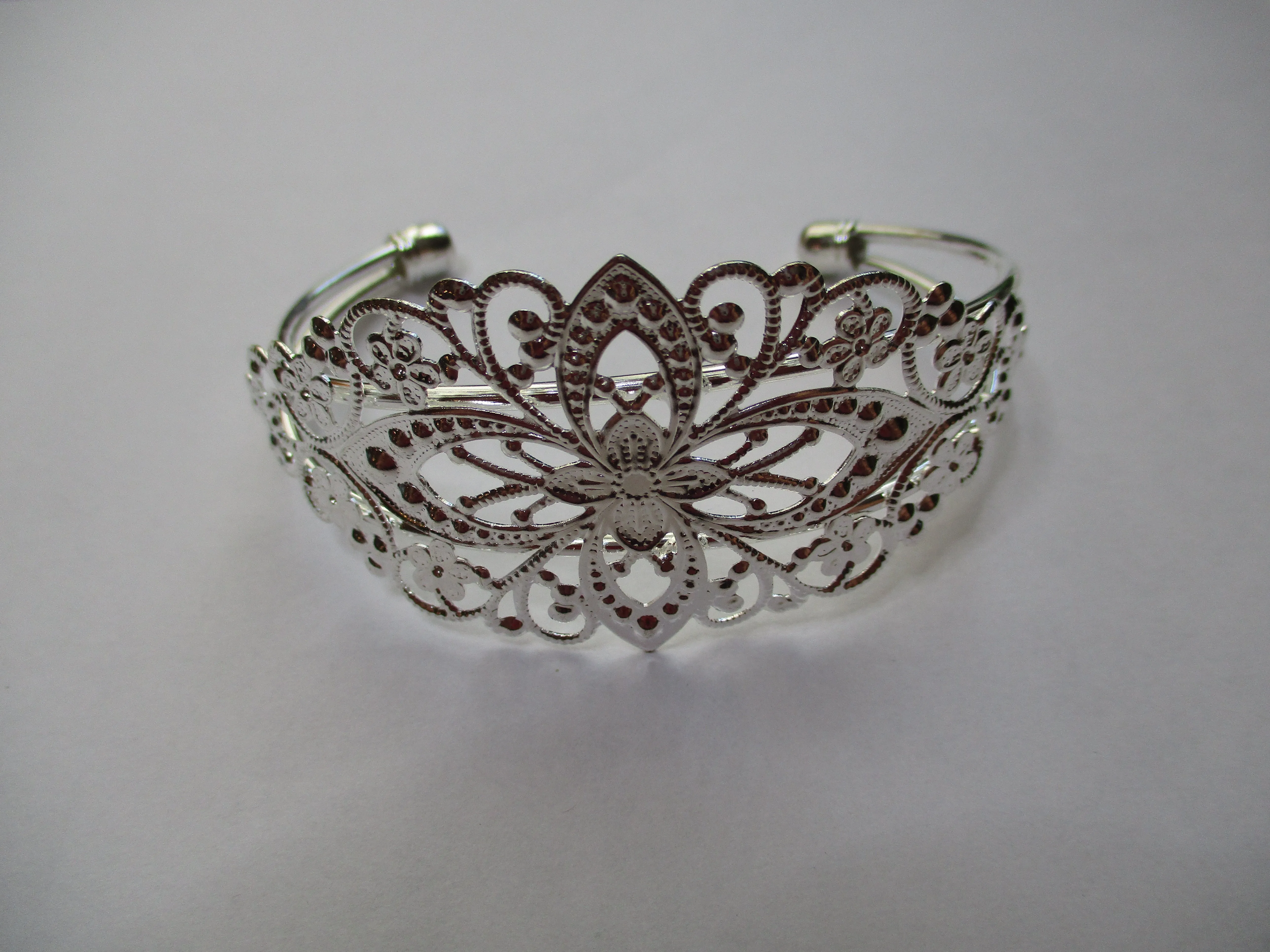Hammered Silver Cuff Bracelet (B610)