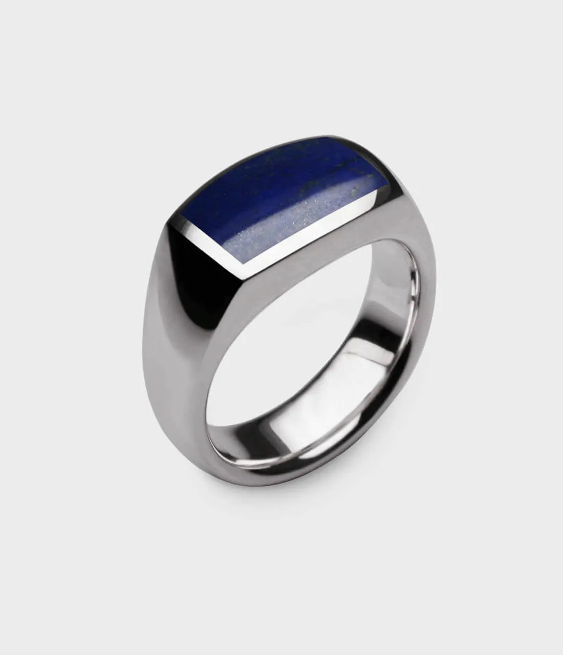 Oxford Signet Ring with Elegant Inlaid Design