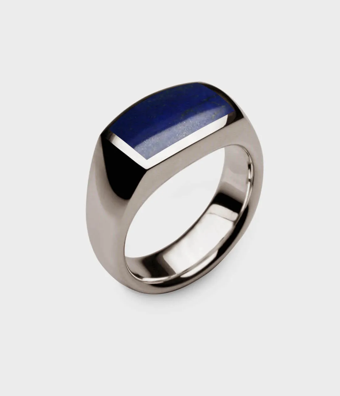 Oxford Signet Ring with Elegant Inlaid Design