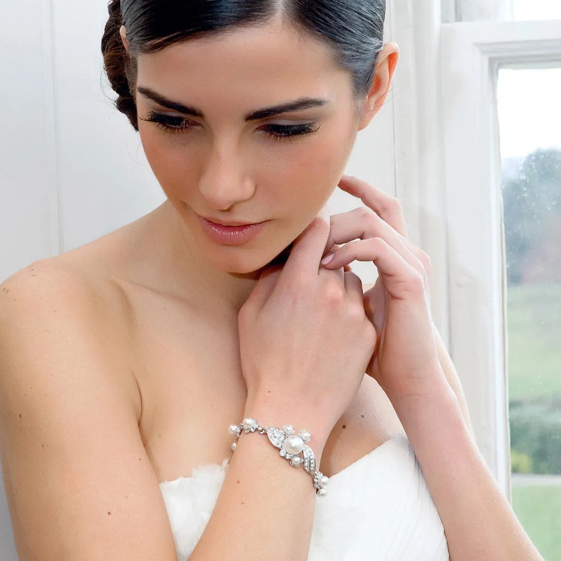 Pearl Starlet Bracelet