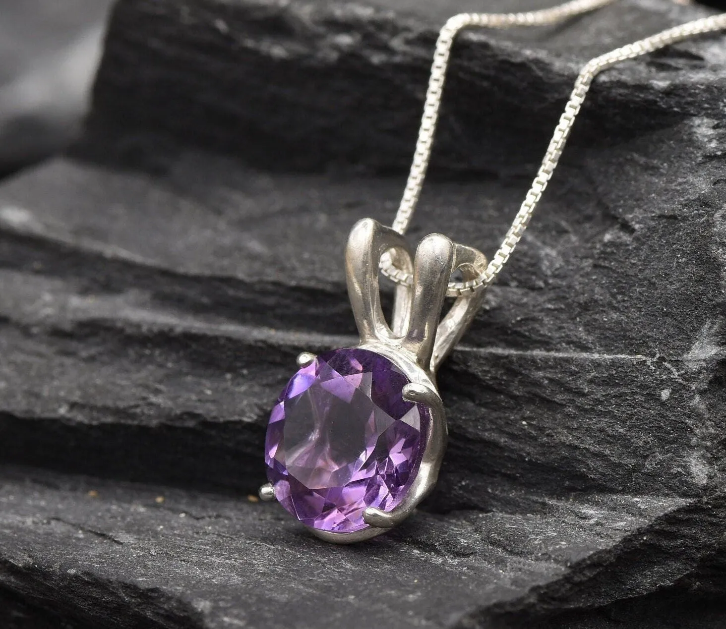Real Amethyst Pendant - Classic Purple Necklace - Minimalist Round Necklace