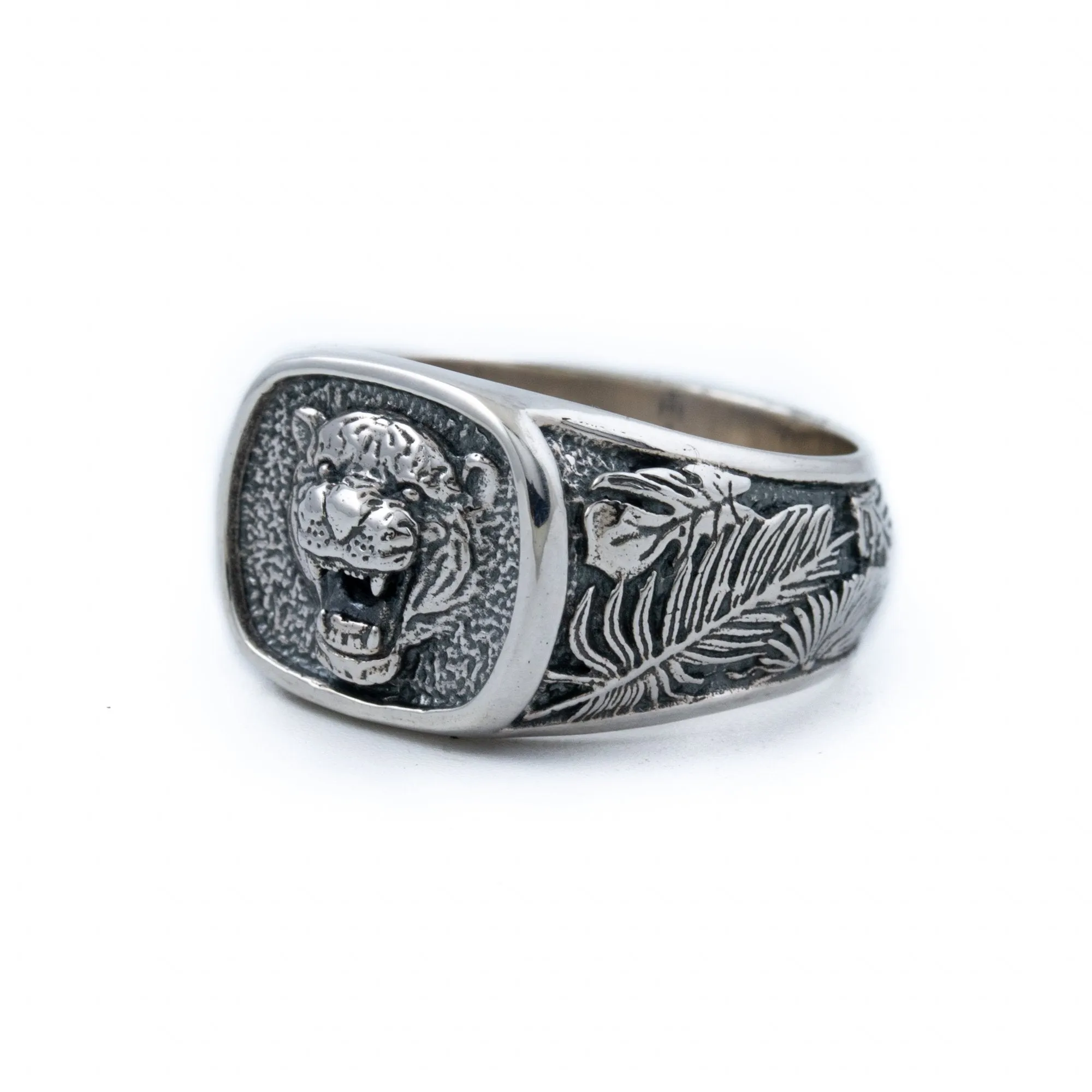 Silver x "King of The Jungle" Signet