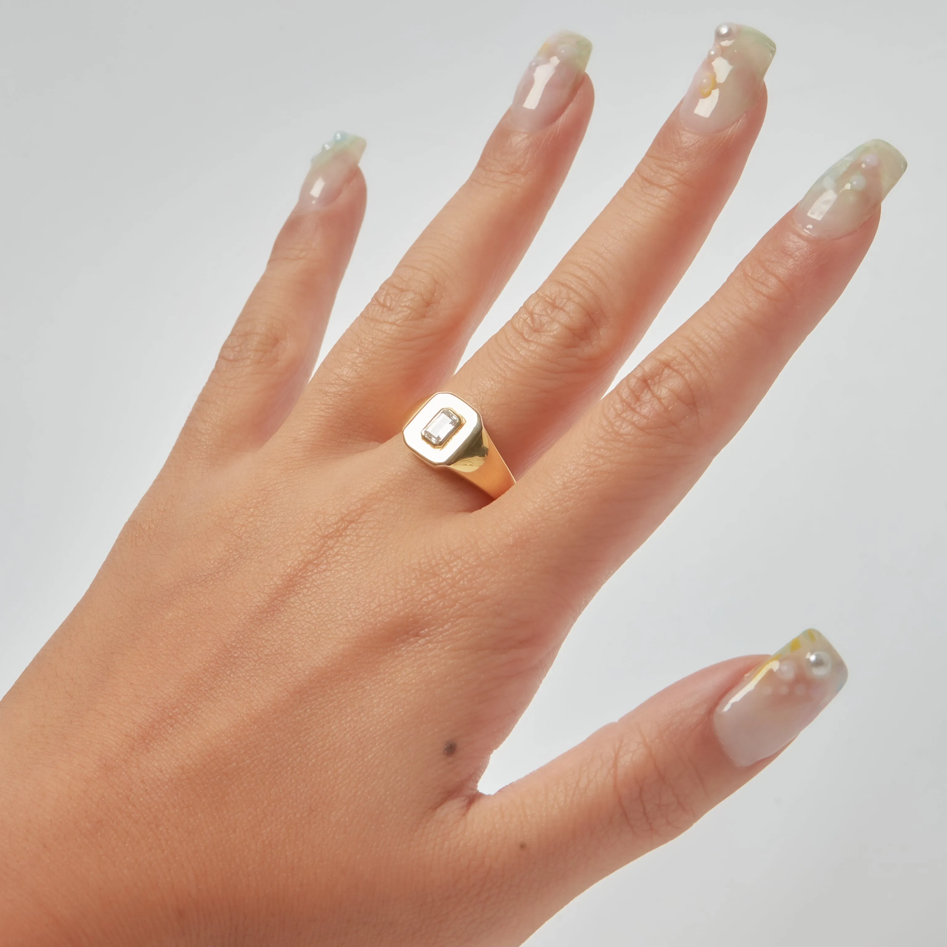 THE BEZEL EMERALD SIGNET RING (ALEXANDER ROTH X THE M JEWELERS)