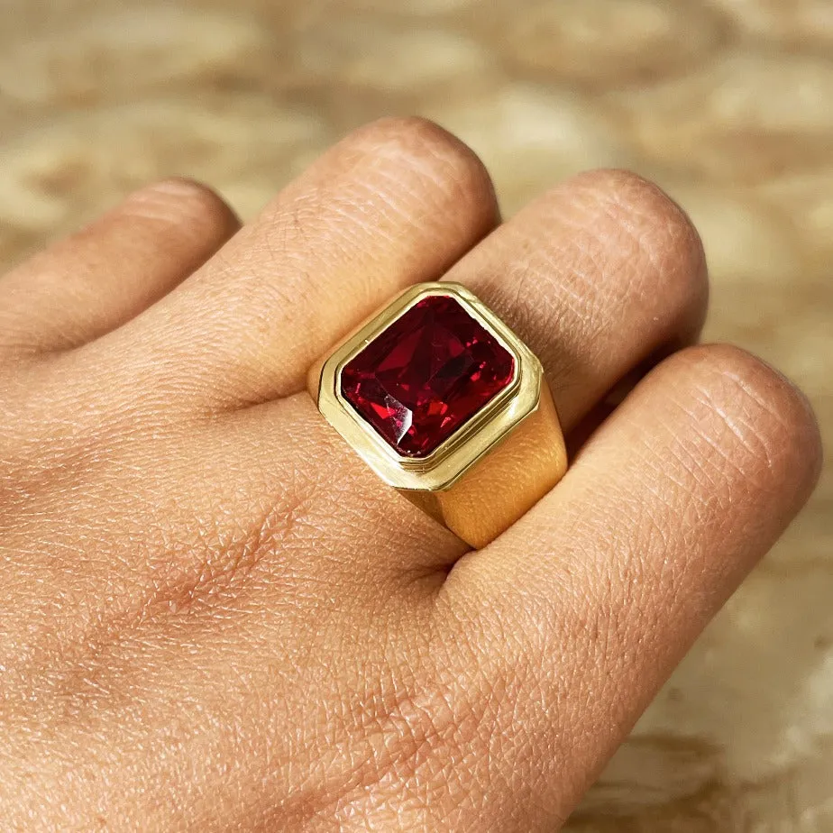 'VIVA MAGENTA' Ring