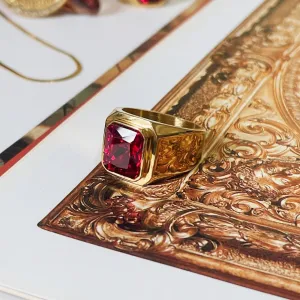 'VIVA MAGENTA' Ring